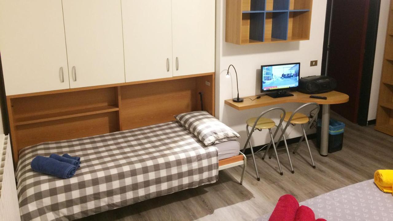 Apartment 1 *